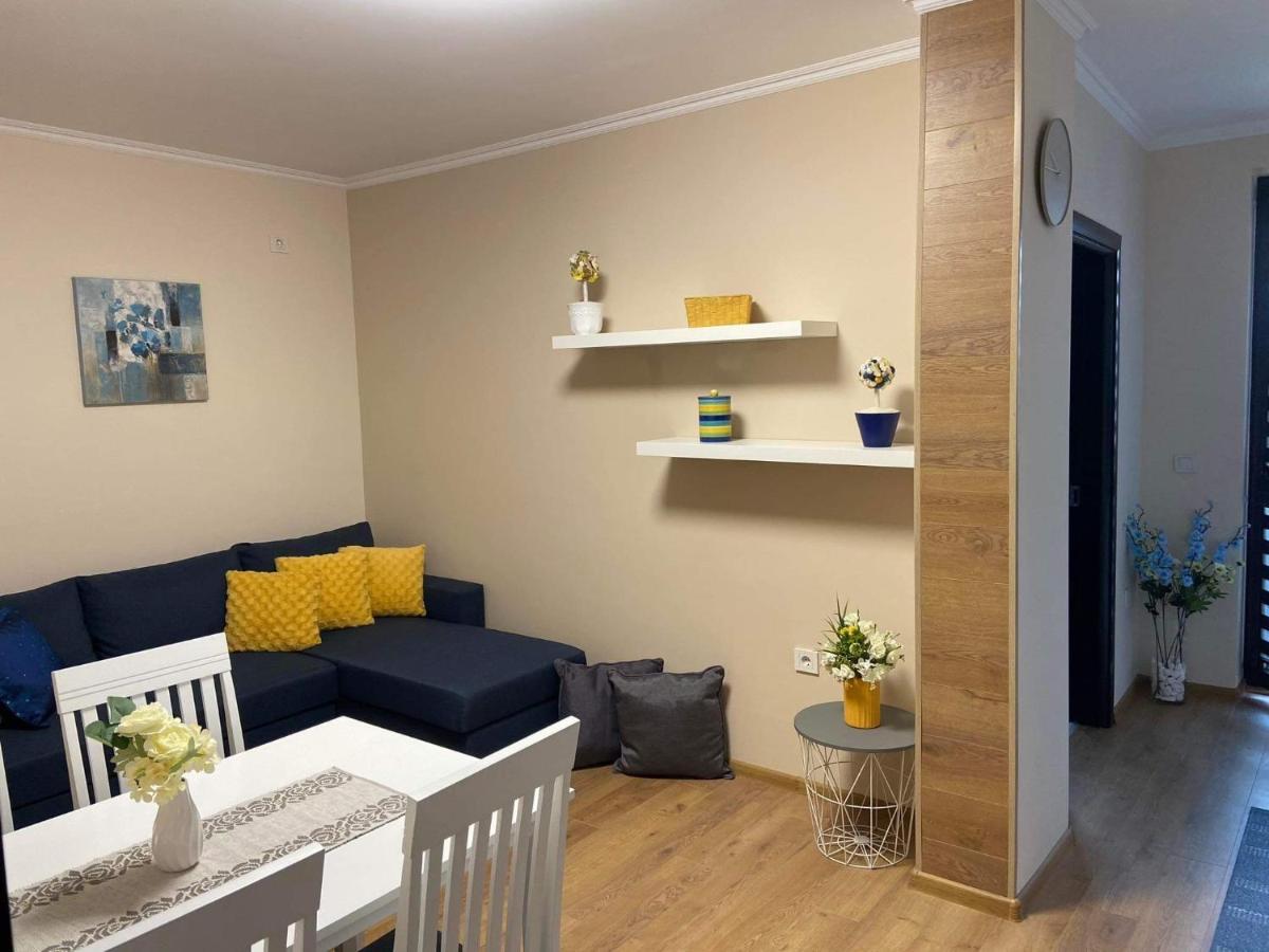 Flowers Garden Apartment Weliko Tarnowo Exterior foto